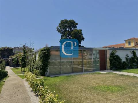 Moradia nova V5 à Avenida dos Combatentes no Bonfim, Porto