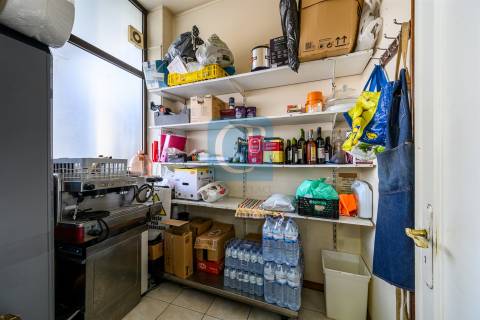 Café mobilado e equipado, em Vila Nova de Gaia