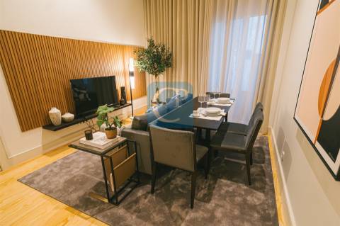 Apartamento T2 Kit, Empreendimento Trindade, na Baixa do Porto