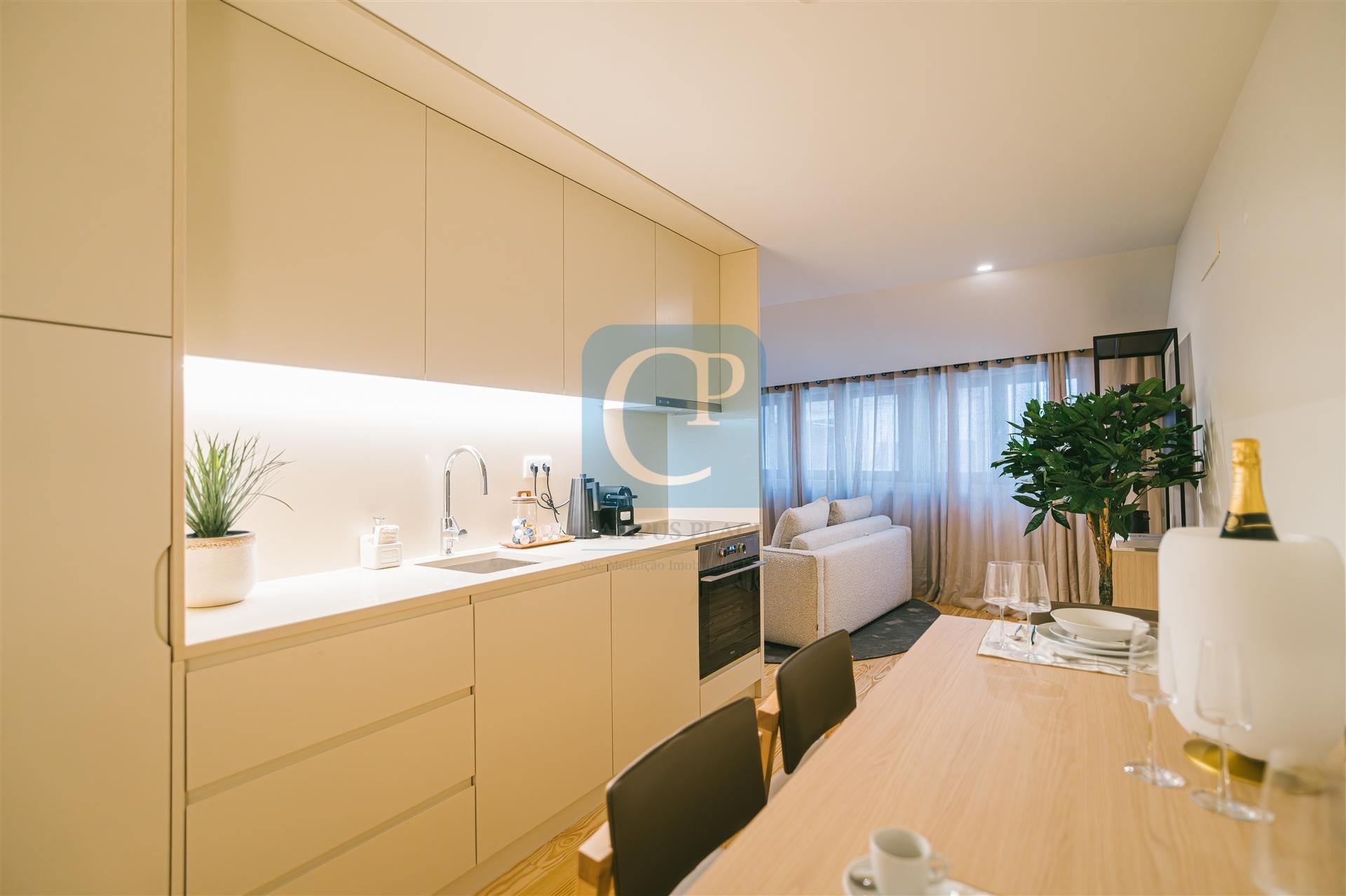 Apartamento T1 Duplex, Empreendimento Trindade, na Baixa do Porto