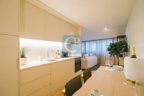 Apartamento T1 Duplex, Empreendimento Trindade, na Baixa do Porto