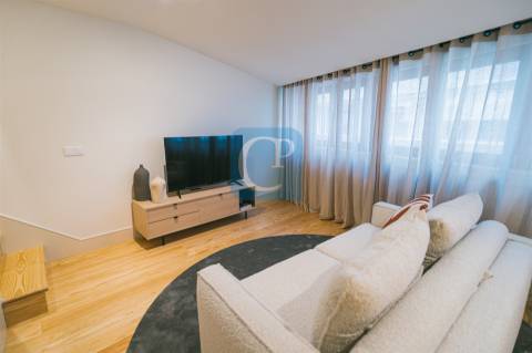 Apartamento T1 Duplex, Empreendimento Trindade, na Baixa do Porto