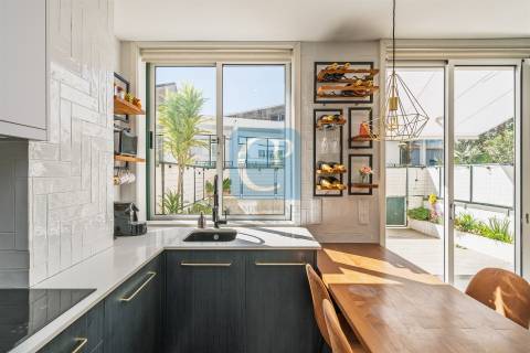 Apartamento T1 com terraço em Leça da Palmeira