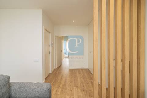 Apartamento T2 remodelado em Cedofeita, Porto