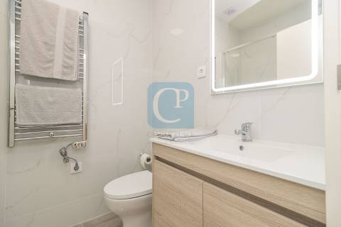 Apartamento T2 remodelado em Cedofeita, Porto