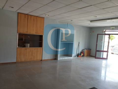 Loja Comercial em São Mamede de Infesta