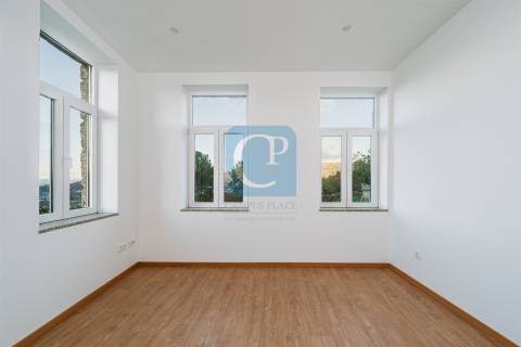 Moradia V5 remodelada em Soalhães, Marco de Canaveses