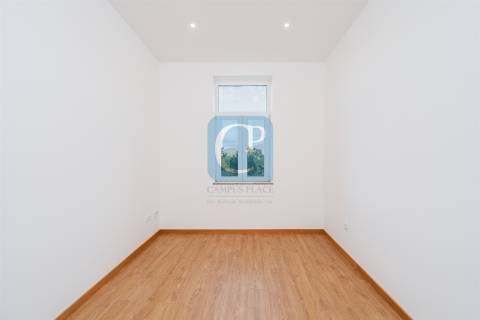 Moradia V5 remodelada em Soalhães, Marco de Canaveses