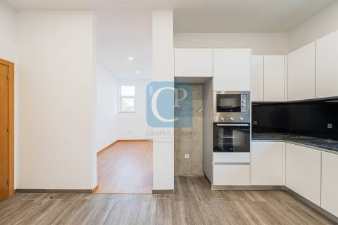 Moradia V5 remodelada em Soalhães, Marco de Canaveses