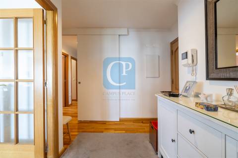 Apartamento T3 no Empreendimento Orfeão do Porto na Boavista