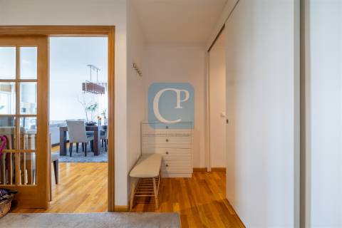 Apartamento T3 no Empreendimento Orfeão do Porto na Boavista