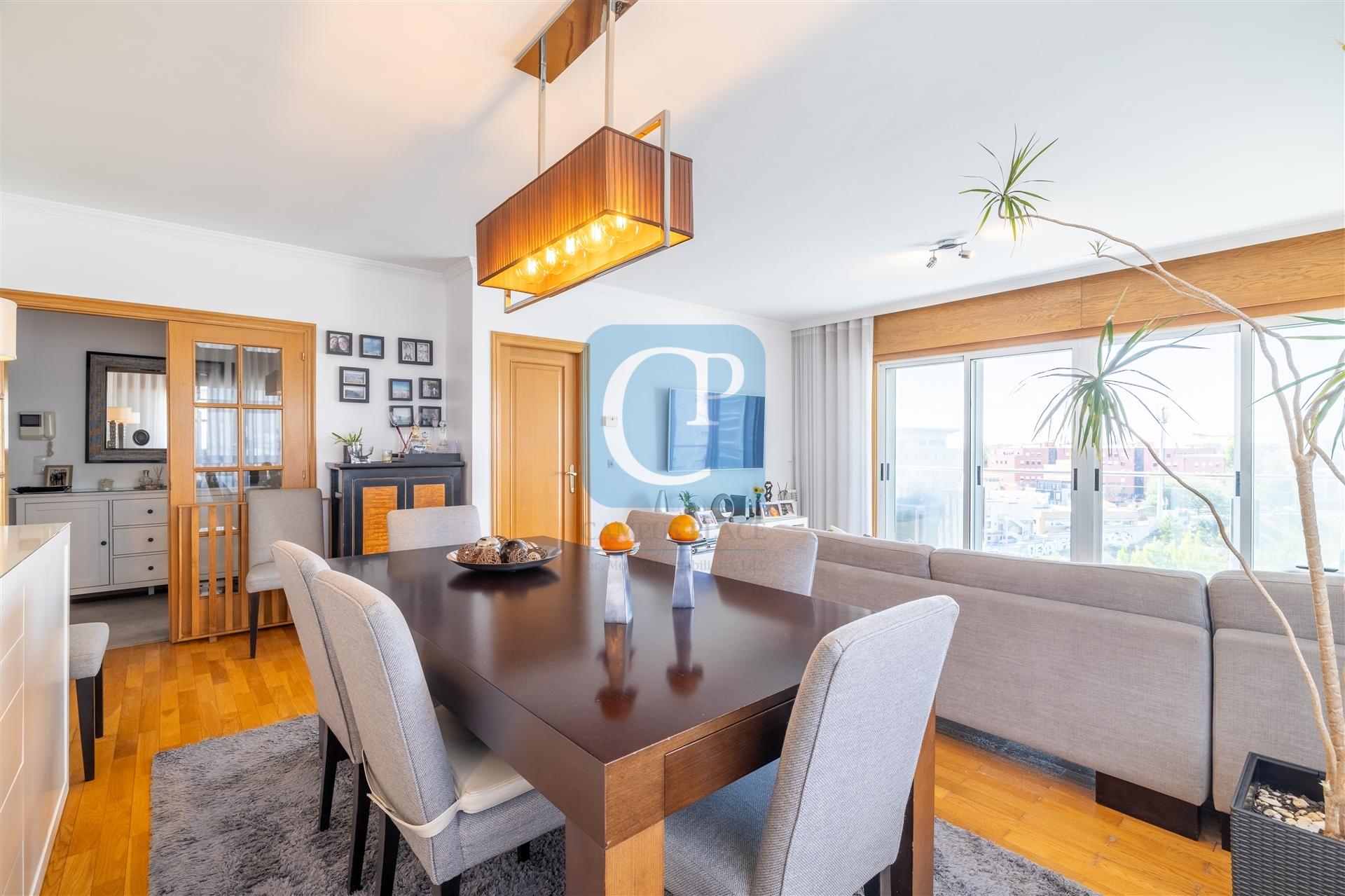 Apartamento T3 no Empreendimento Orfeão do Porto na Boavista