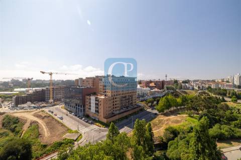 Apartamento T3 no Empreendimento Orfeão do Porto na Boavista