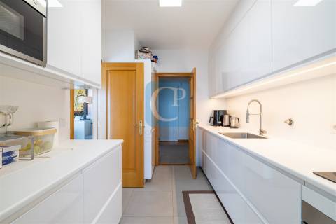 Apartamento T3 no Empreendimento Orfeão do Porto na Boavista