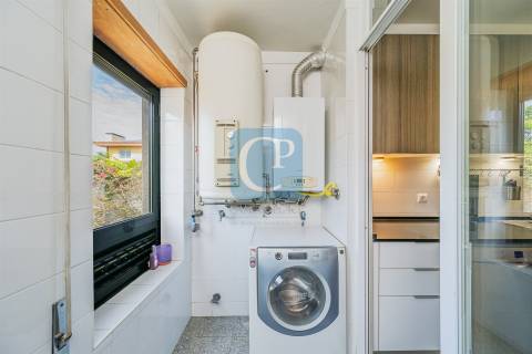 Apartamento T3 mobilado e equipado, em Nevogilde, Porto