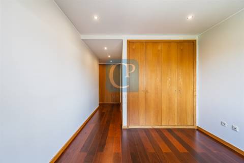 Apartamento T3 à Avenida da Boavista, Lordelo do Ouro