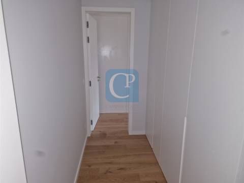 Apartamento T2 a estrear, na Avenida da República, Vila Nova de Gaia
