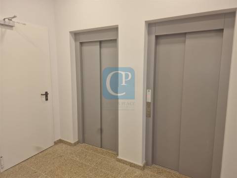 Apartamento T2 a estrear, na Avenida da República, Vila Nova de Gaia