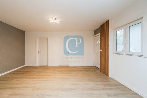 Moradia independente com quatro frações em Guifões, Matosinhos