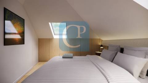 Moradia Isolada T3 recuperada em Cedofeita, Porto