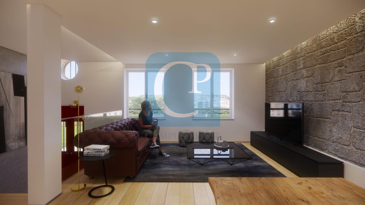 Moradia Isolada T3 recuperada em Cedofeita, Porto