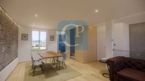 Moradia Isolada T3 recuperada em Cedofeita, Porto