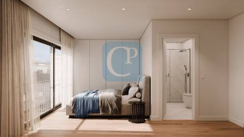 Moradia V3 com jardim em Cedofeita, Porto