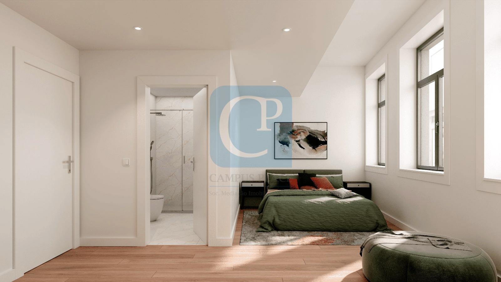 Moradia V3 com jardim em Cedofeita, Porto