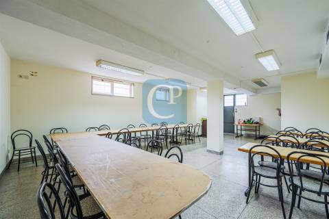 Restaurante mobilado e equipado em Guifões, Matosinhos