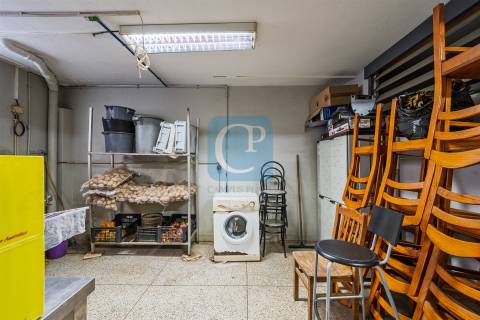 Restaurante mobilado e equipado em Guifões, Matosinhos