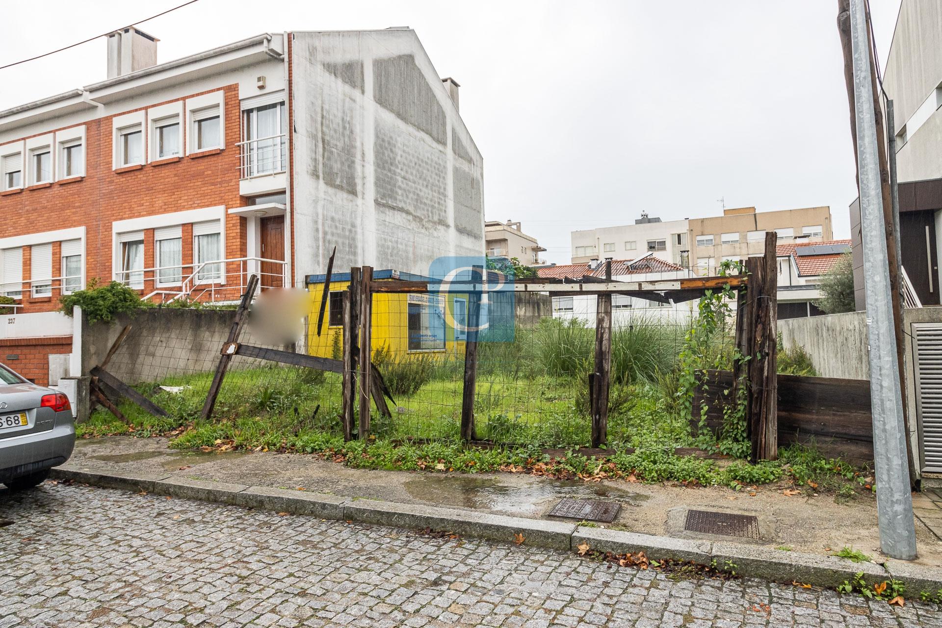 Lote de terreno na Pedra Verde, em São Mamede de Infesta