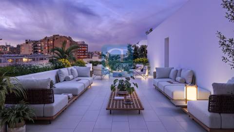 Apartamento T4 em construção, no Empreendimento Brito Capelo 1023