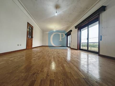 Moradia T3+1 em Nogueira da Maia, Maia