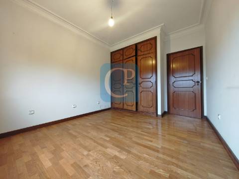 Moradia T3+1 em Nogueira da Maia, Maia