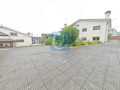 Moradia T3+1 em Nogueira da Maia, Maia
