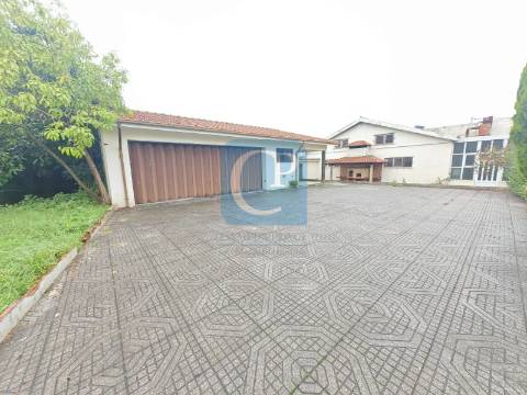 Moradia T3+1 em Nogueira da Maia, Maia