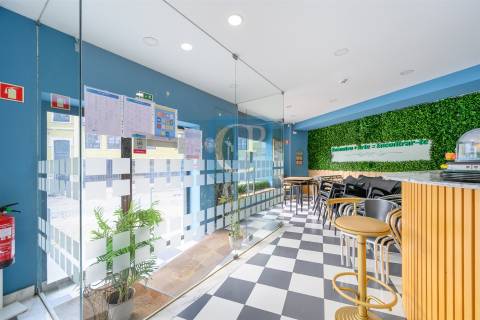 Loja/Restaurante à Rua Santos Pousada, Bonfim, Porto