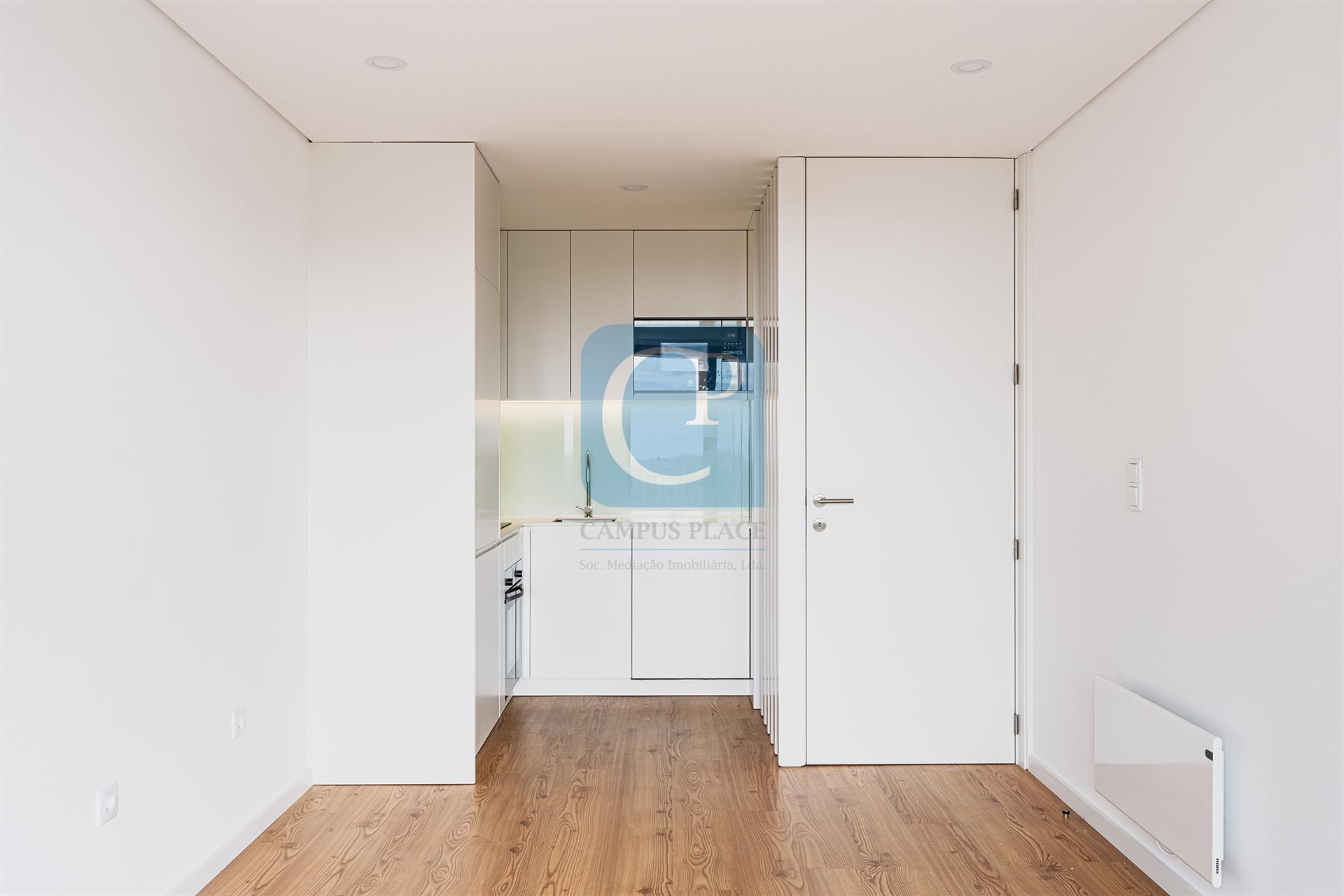 Apartamento T1 Parque dos Sobreiros 2, Paranhos, Porto