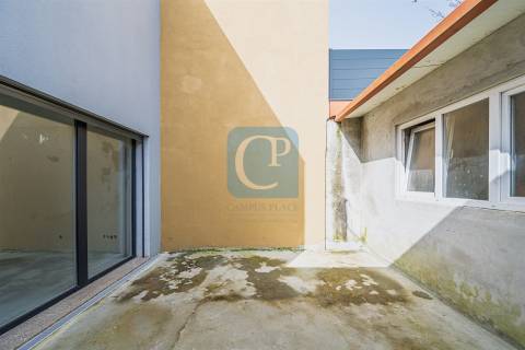 Moradia V3 em fase de acabamento em Guifões