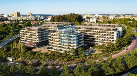 Apartamento T3 com piscina e ginásio no Empreendimento Verde Vale no centro da Maia