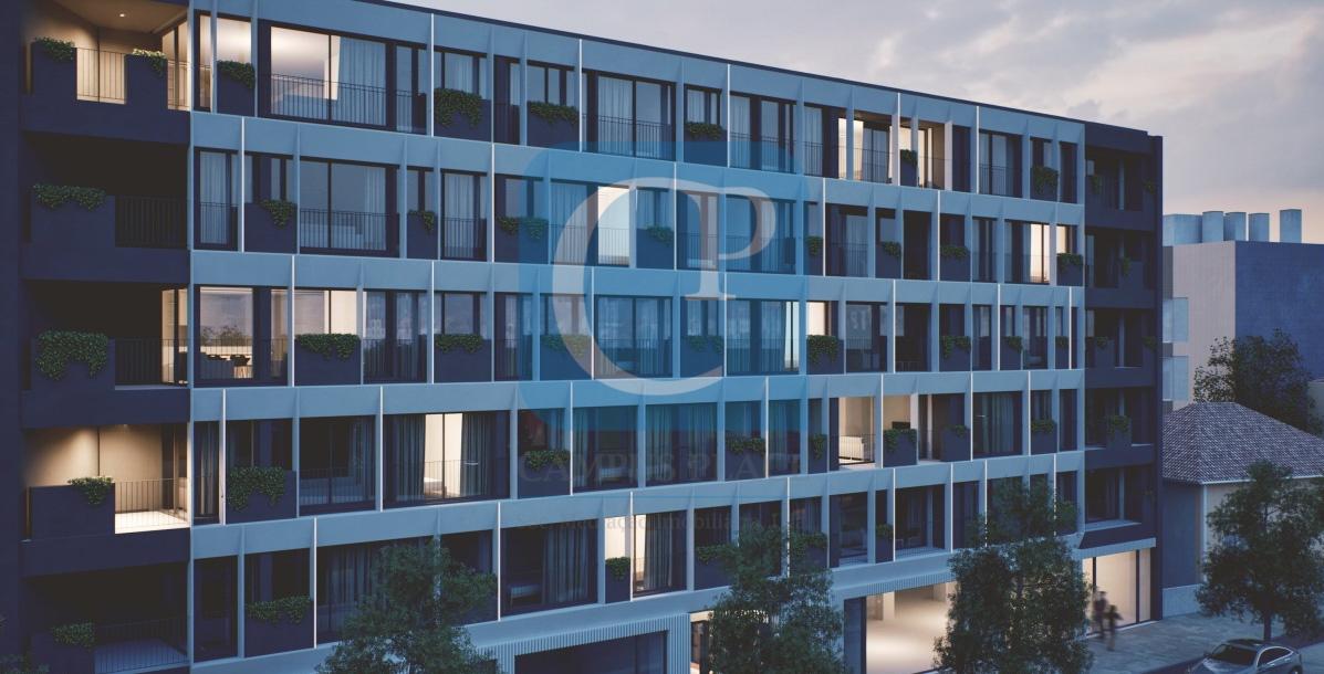 Apartamento T2 junto ao Arrábida Shopping