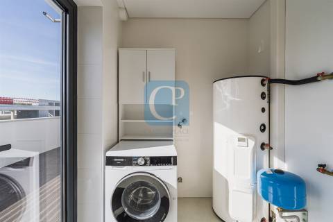 Apartamento T4 penthouse em Matosinhos Sul