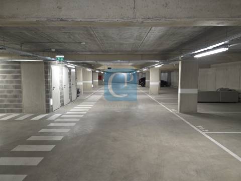 Apartamento T0 novo, mobilado e equipado junto à Circunvalação