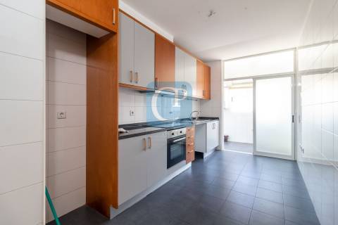 Apartamento T2 em Ramalde, Porto