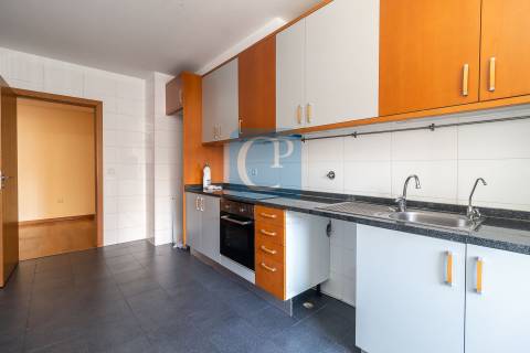 Apartamento T2 em Ramalde, Porto