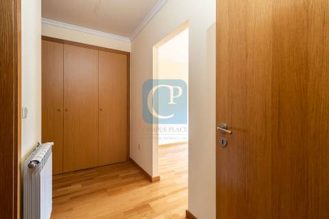 Apartamento T2 em Ramalde, Porto