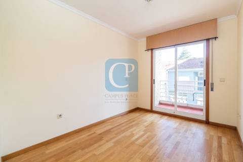 Apartamento T2 em Ramalde, Porto