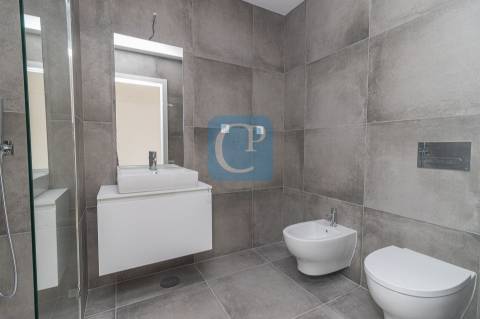 Apartamento T1 novo com varanda - Empreendimento Agra Campus