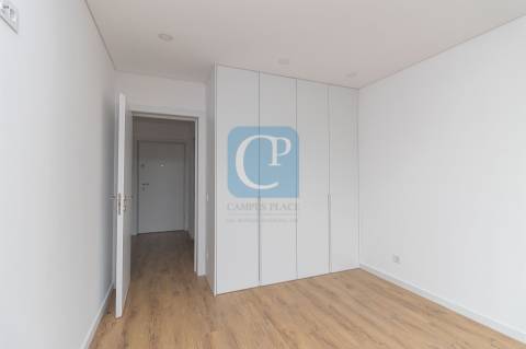 Apartamento T1 novo com varanda - Empreendimento Agra Campus