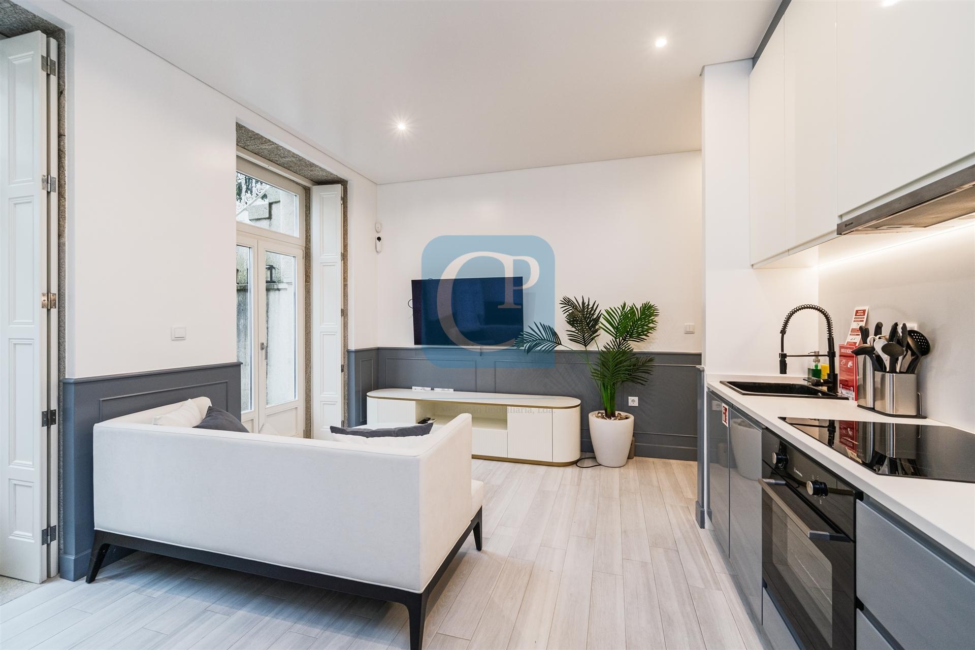Apartamento T1kit novo em Campanhã, Porto
